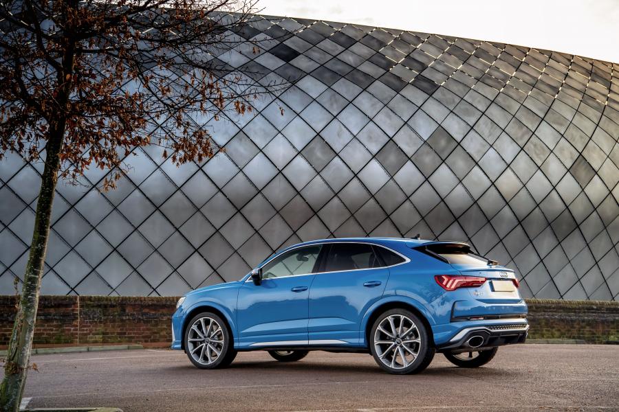  Audi RS Q3 Sportback 2019 года  (UK) (фото 17 из 71)